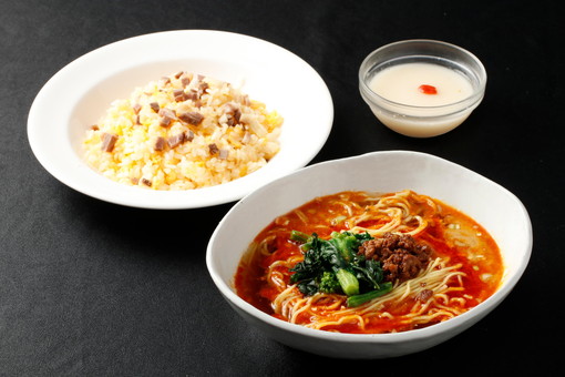 ハーフ叉焼炒飯＆ハーフ担々麺セット